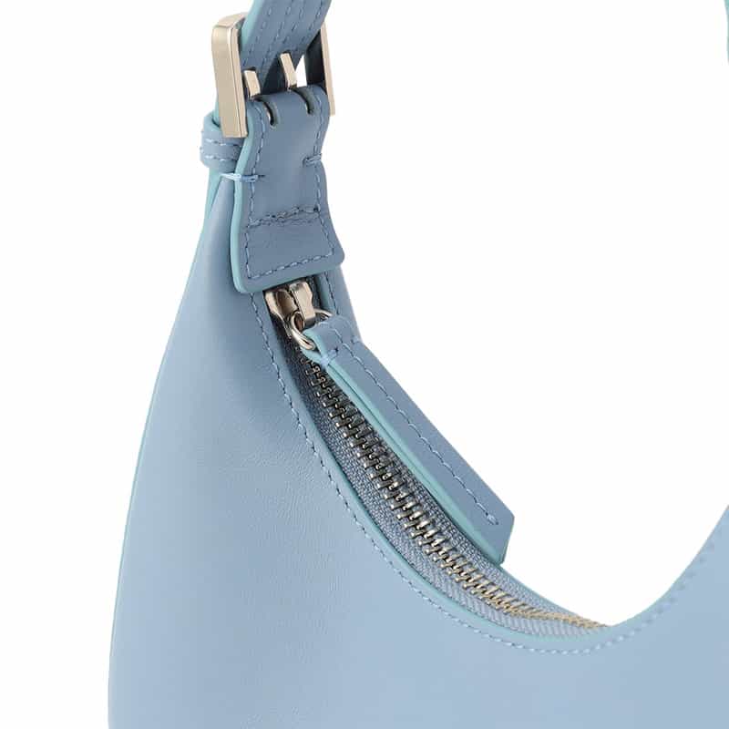 BARNEYS NEW YORK ハーフムーン ショルダーバッグ LT BLUE