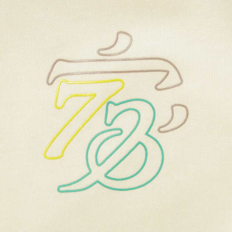 NAMESAKE NAMESAKE＜ネームセイク＞刺繍入りプリントTシャツ IVORY