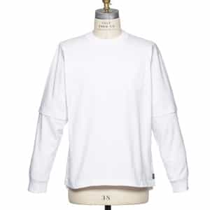 SACAI<サカイ>サイドスナップ ロゴ入りカットソー