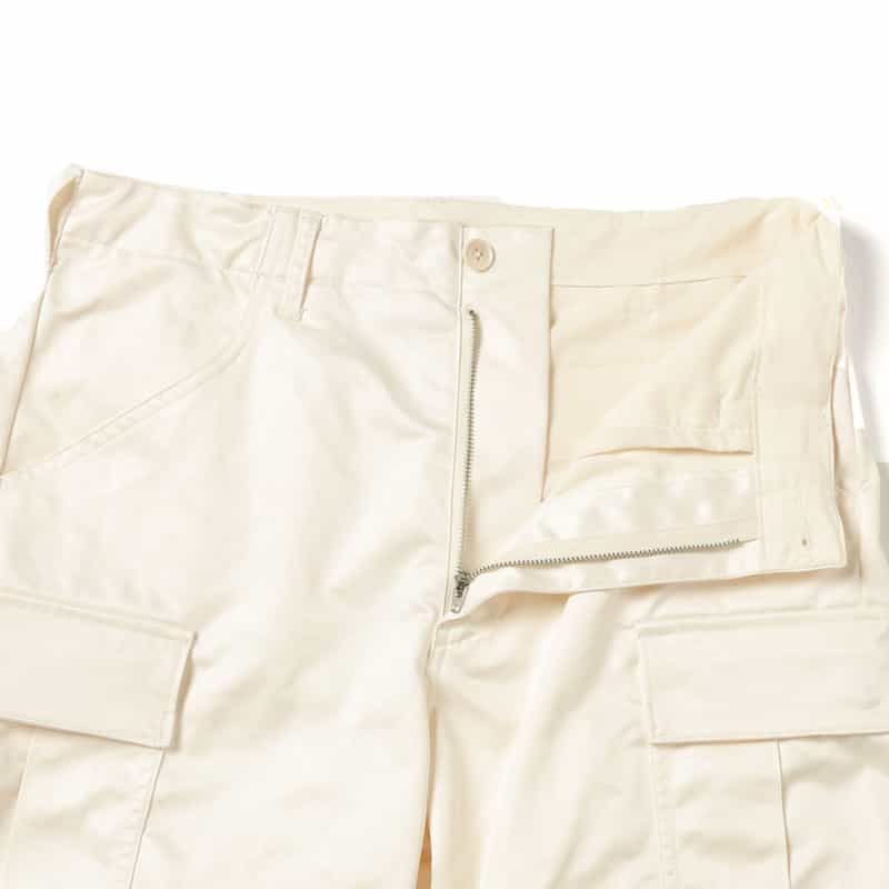 BARNEYS NEW YORK フェイクレザー イージーカーゴパンツ WHITE