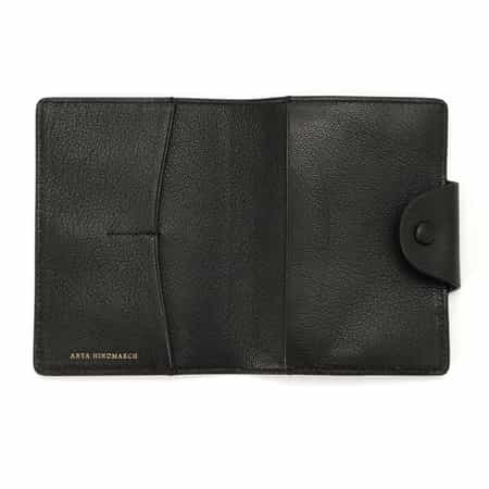 【BARNEYS NEW YORK】航空券・パスポート・カードケース BARNEYS NEW YORK】航空券・パスポート・カードケース