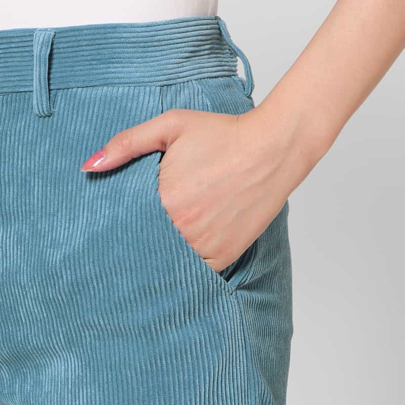 BARNEYS NEW YORK ウォッシャブル コーデュロイ ストレートパンツ BLUE