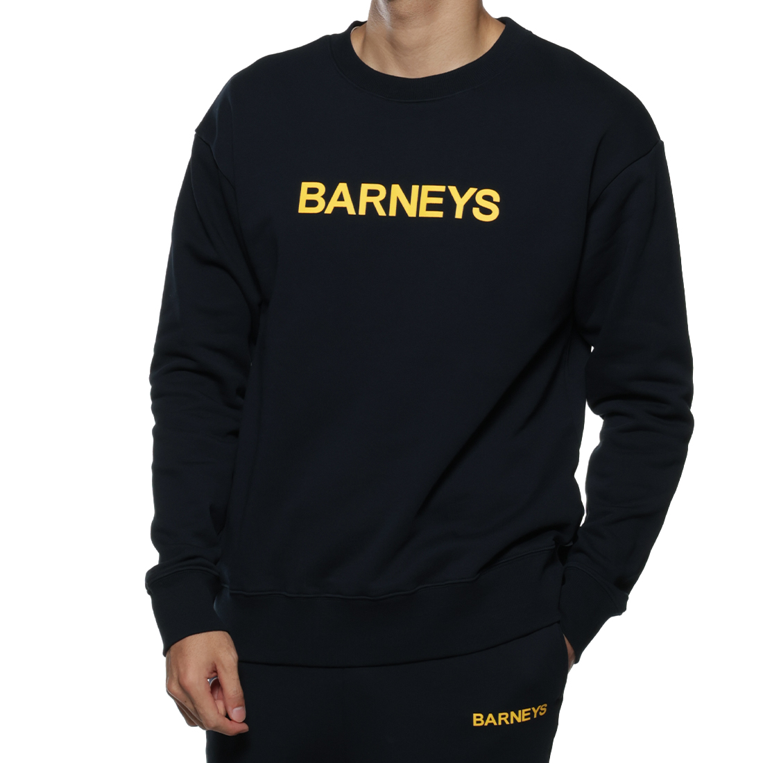 "BARNEYS" ロゴ入りスウェットプルオーバー
