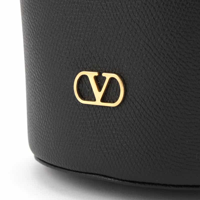 VALENTINO GARAVANI VALENTINO GARAVANI＜ヴァレンティノ ガラバーニ＞ バケットバッグ BLACK