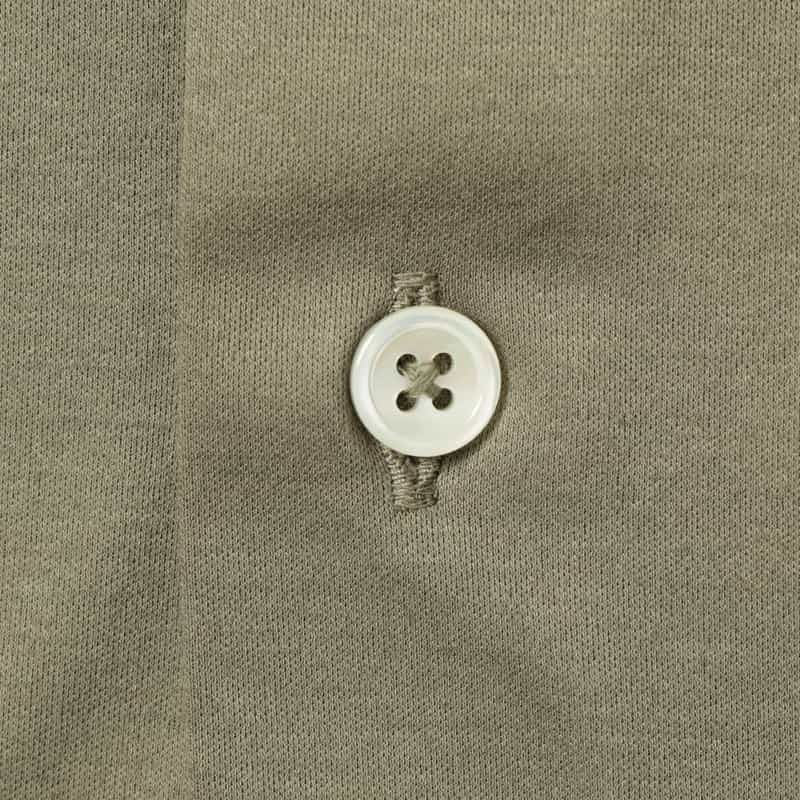 BARNEYS NEW YORK カッタウェイカラーシャツ KHAKI