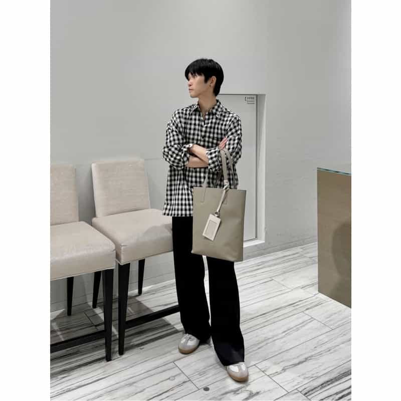 BARNEYS NEW YORK マイクロファイバー素材 縦型トートバッグ BEIGE