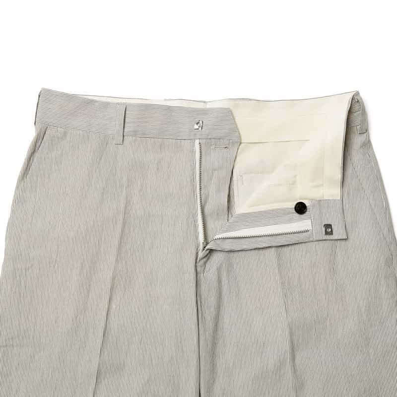 BARNEYS NEW YORK セットアップ ストライプ柄テーパードパンツ WHITE