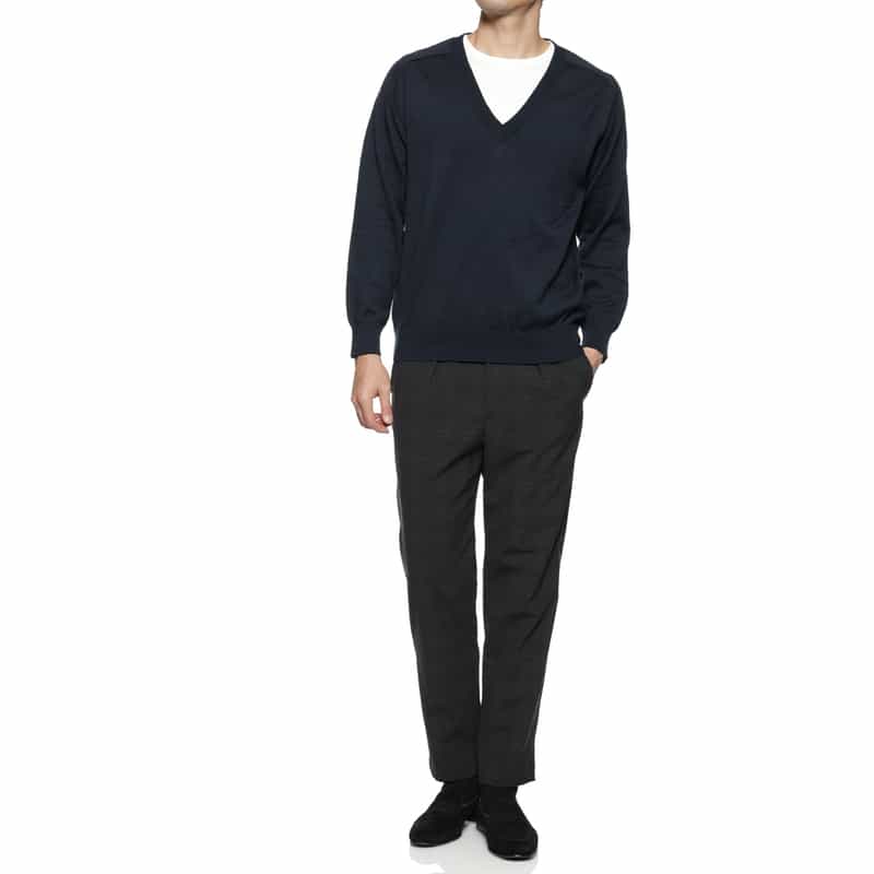 BARNEYS NEW YORK コットン Vネックニットプルオーバー NAVY