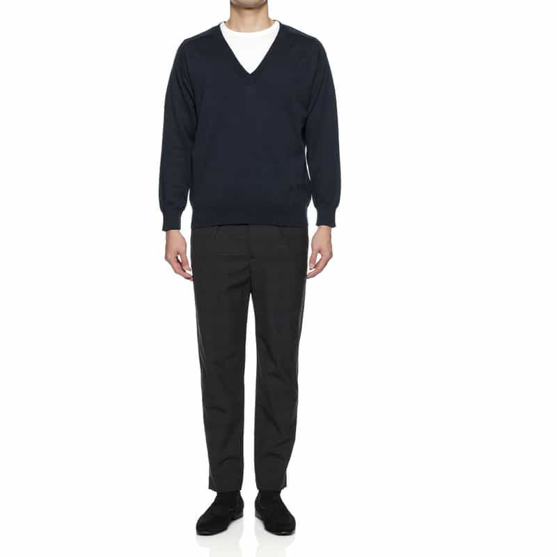 BARNEYS NEW YORK コットン Vネックニットプルオーバー NAVY