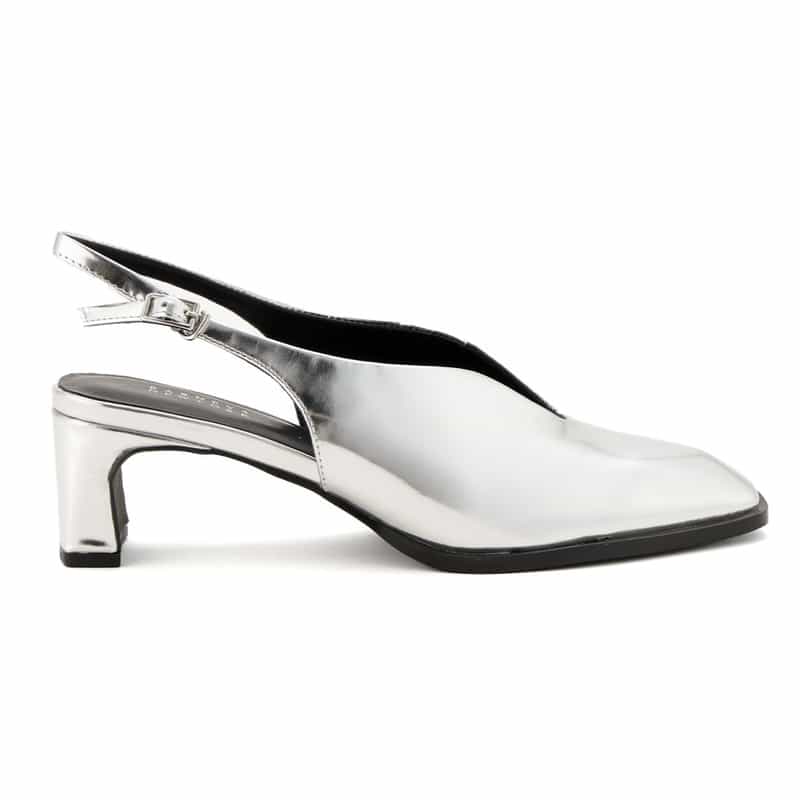 BARNEYS NEW YORK バックスリングパンプス SILVER