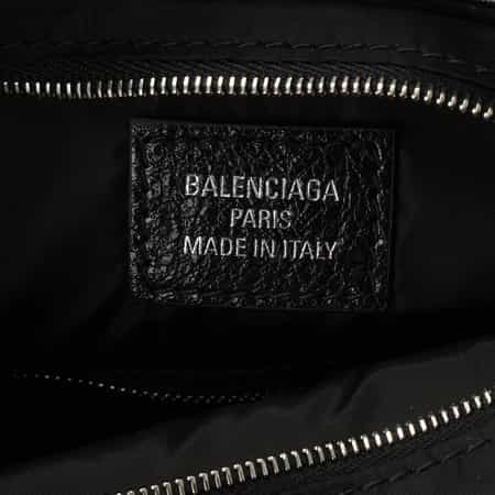 [BALENCIAGA ]バレンシアガ B.ロゴ レザーキーホルダー⭐️最終値下げ imgrc0078618381.jpg