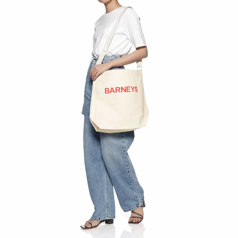 BARNEYS NEW YORK "BARNEYS" ロゴ入りデザイントートバッグ WHITE