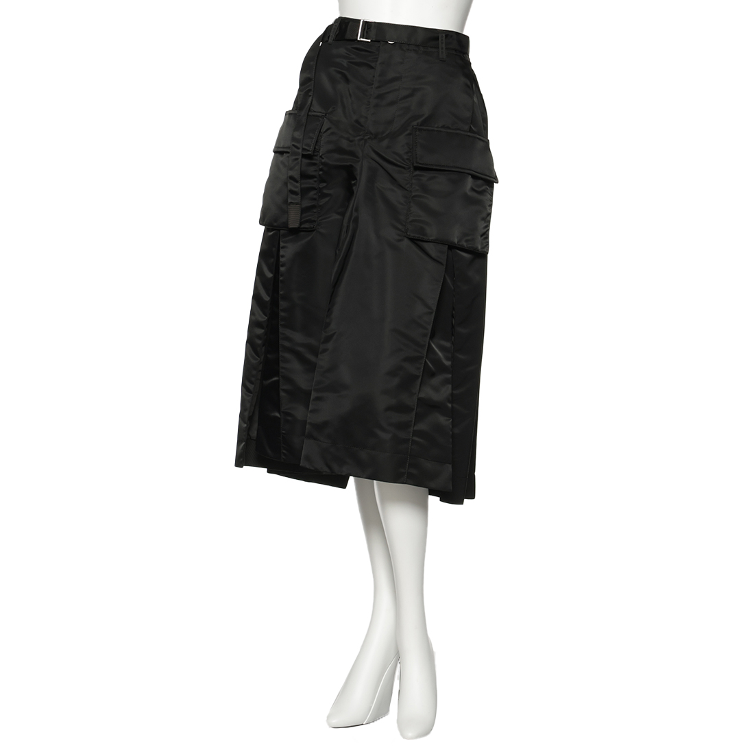 【sacai】ナイロンツイル フロントスリット スリム スカート sacai】ナイロンツイル フロントスリット スリム スカート