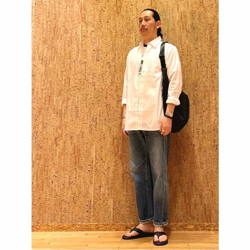 BARNEYS NEW YORK "BARNEYS" タグ付きレギュラーカラーシャツ WHITE