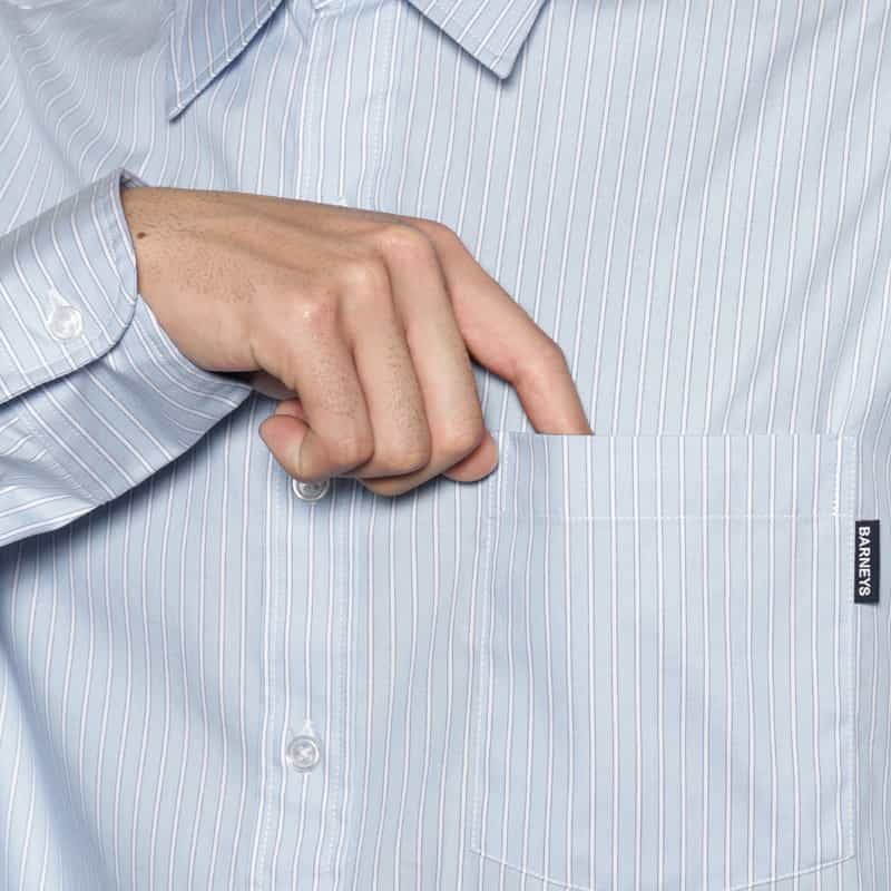 BARNEYS NEW YORK "BARNEYS" タグ付きストライプ柄レギュラーカラーシャツ LT BLUE