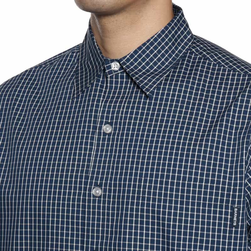 BARNEYS NEW YORK "BARNEYS" タグ付きチェック柄レギュラーカラーシャツ NAVY