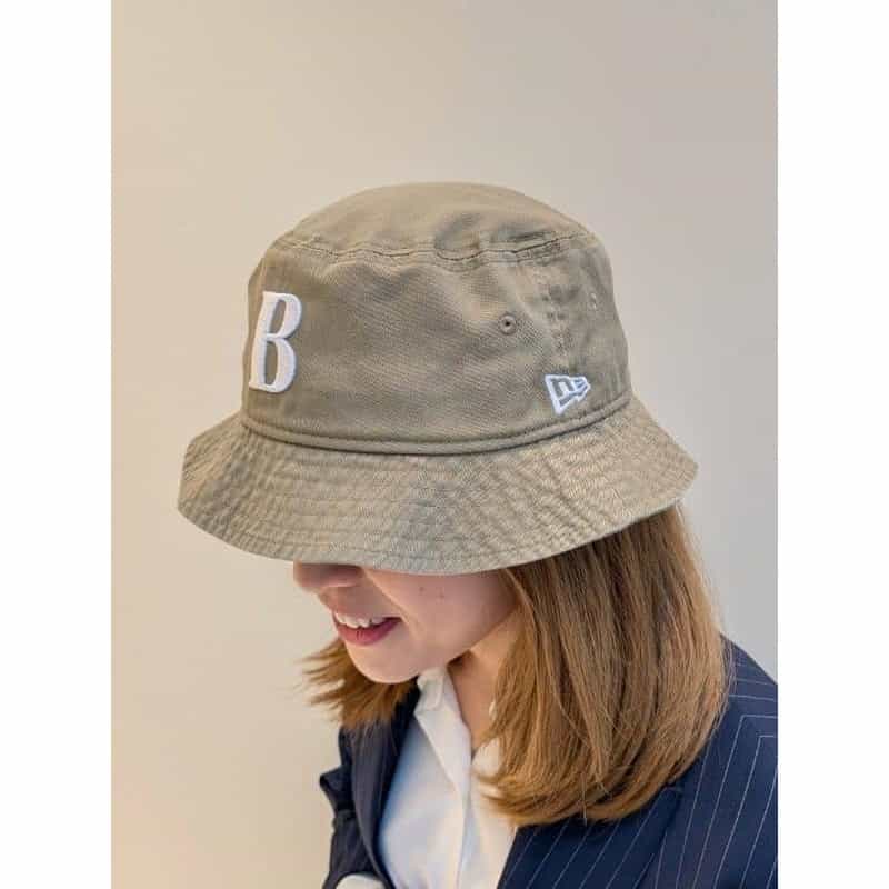 BARNEYS NEW YORK "BARNEYS" NEW ERAコラボレーション バケットハット BEIGE