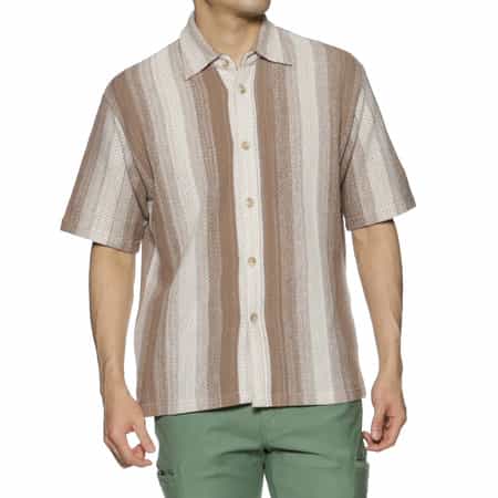 ストライプ柄ニットシャツ