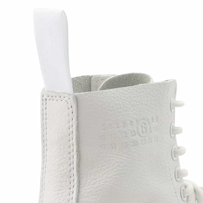 MM6 MAISON MARGIELA MM6 MAISON MARGIELA＜エムエム6 メゾン マルジェラ＞×DR MARTENS＜ドクターマーチン＞ コラボレートブーツ WHITE