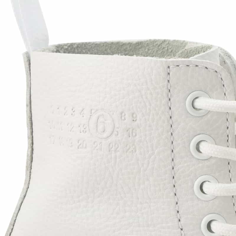 MM6 MAISON MARGIELA MM6 MAISON MARGIELA＜エムエム6 メゾン マルジェラ＞×DR MARTENS＜ドクターマーチン＞ コラボレートブーツ WHITE