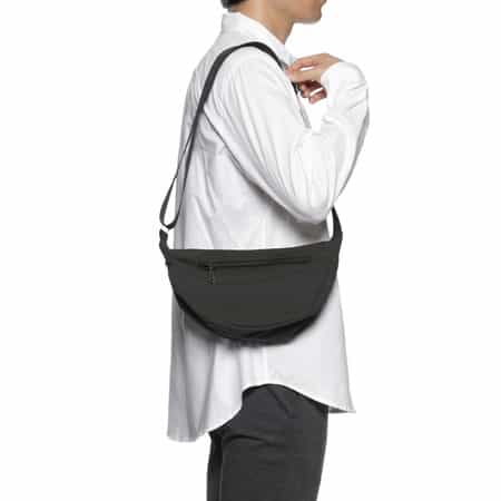 【Barneys New York】大人気☆ハーフムーンショルダーバッグ ハーフムーン ショルダーバッグ（2230428）｜BARNEYS NEW YORK