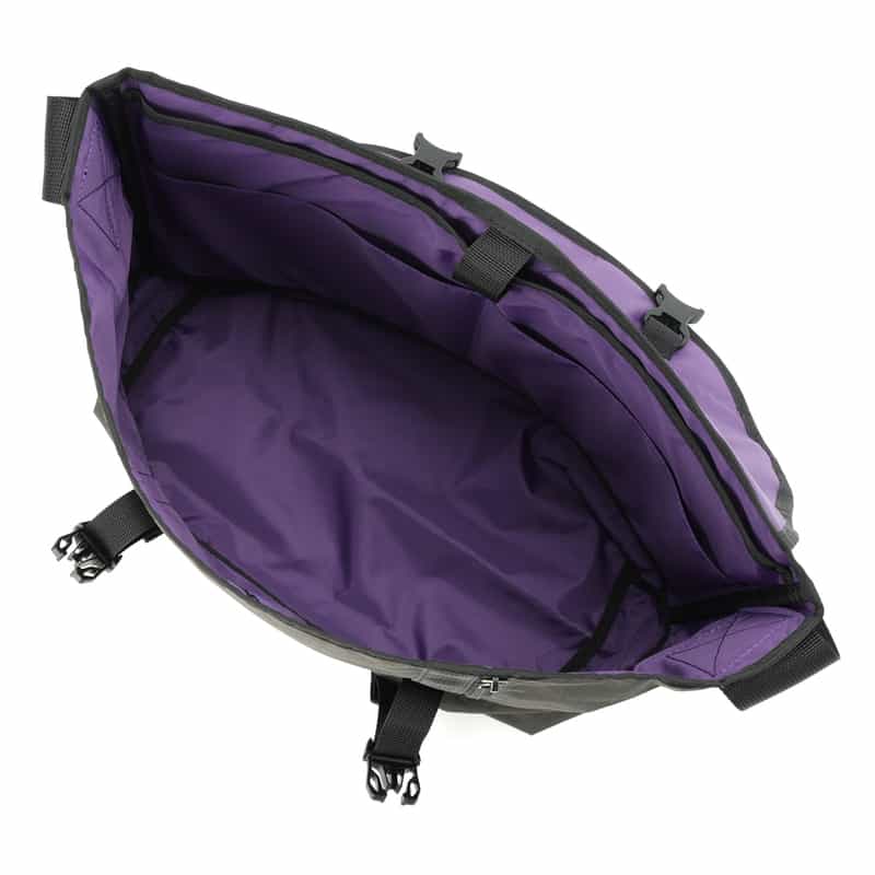 BARNEYS NEW YORK ジップポケット付きショルダーバッグ DARK GRAY