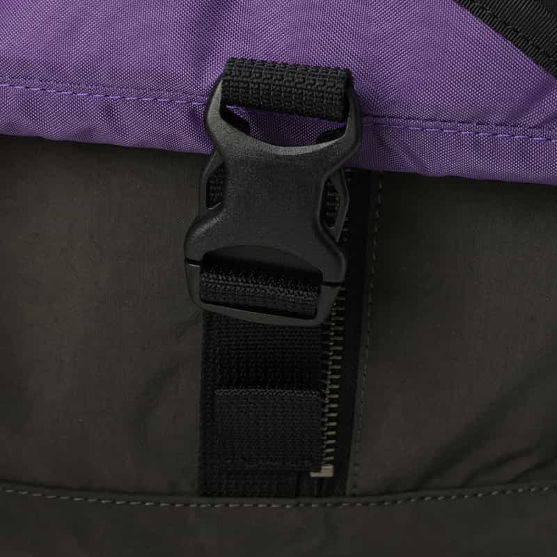 BARNEYS NEW YORK ジップポケット付きショルダーバッグ DARK GRAY