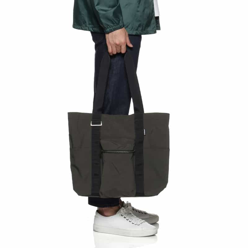 BARNEYS NEW YORK "BARNEYS" タグ付きトートバッグ DARK GRAY