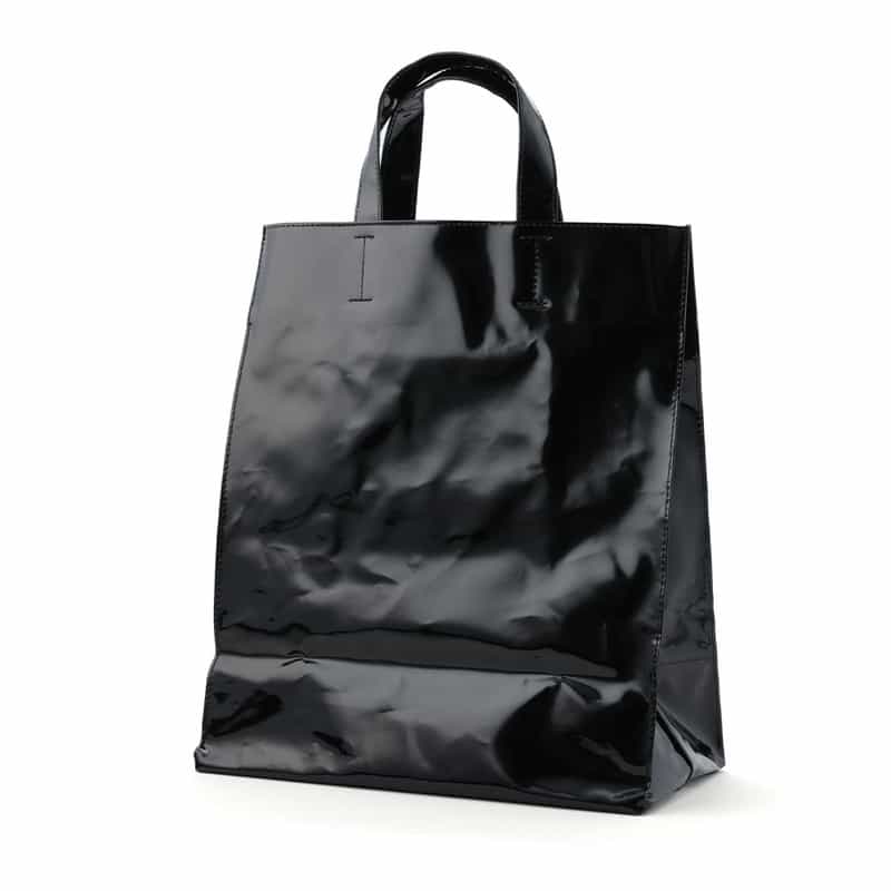 BARNEYS NEW YORK "BARNEYS" ロゴ入りPVCトートバッグ BLACK