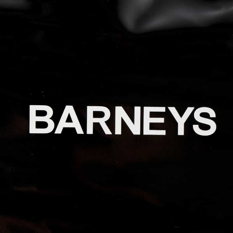 BARNEYS NEW YORK "BARNEYS" ロゴ入りPVCトートバッグ BLACK