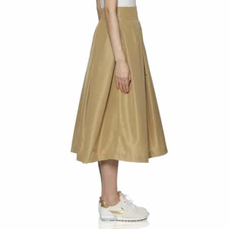 ウォッシャブル タフタ素材フレアスカート（2237229）｜BARNEYS