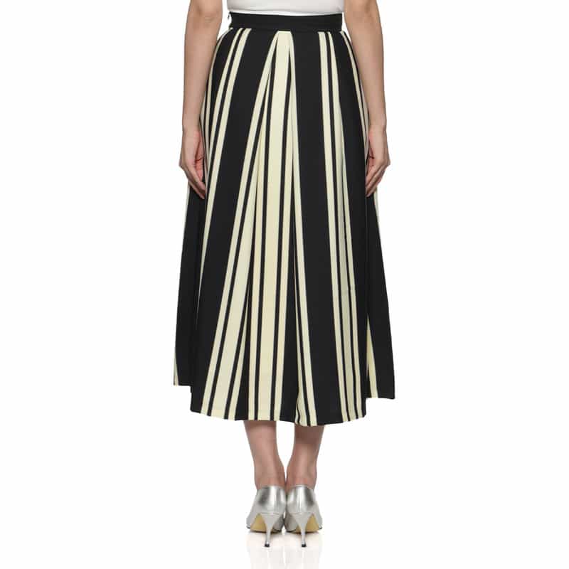 BARNEYS NEW YORK ウォッシャブル ボリュームロングスカート WHITE