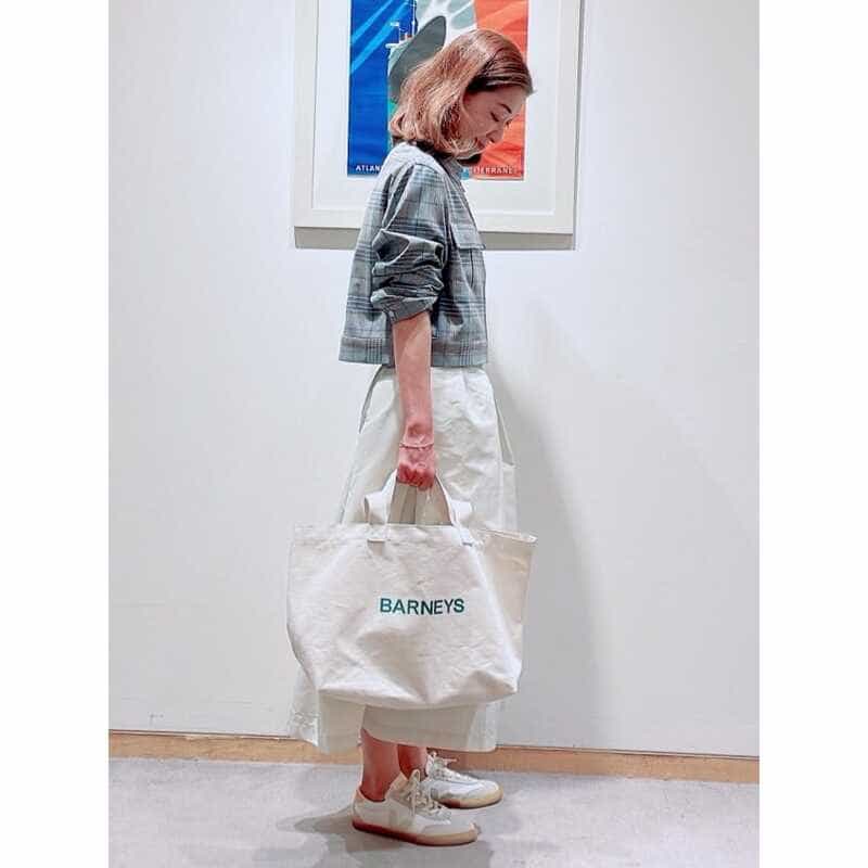 BARNEYS NEW YORK "BARNEYS" ロゴ入り横型2WAYトートバッグ WHITE