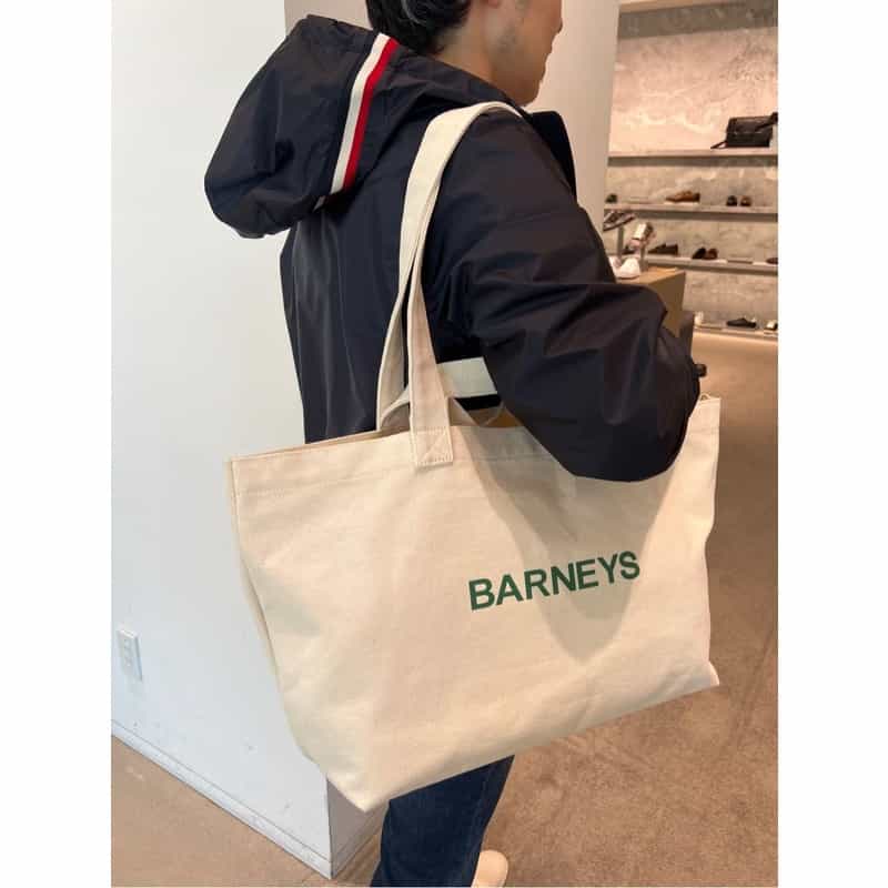 BARNEYS NEW YORK "BARNEYS" ロゴ入り横型2WAYトートバッグ WHITE