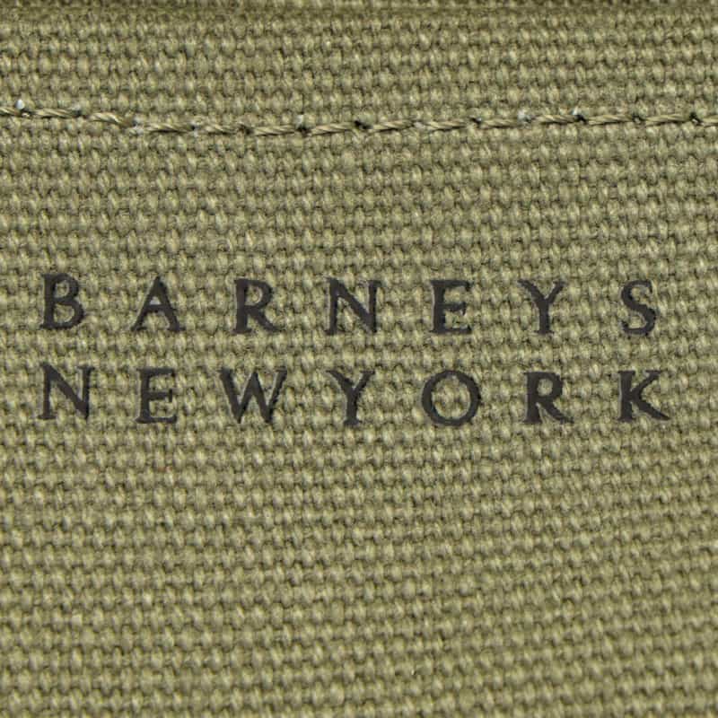 BARNEYS NEW YORK "BARNEYS" ロゴ入り横型2WAYトートバッグ KHAKI