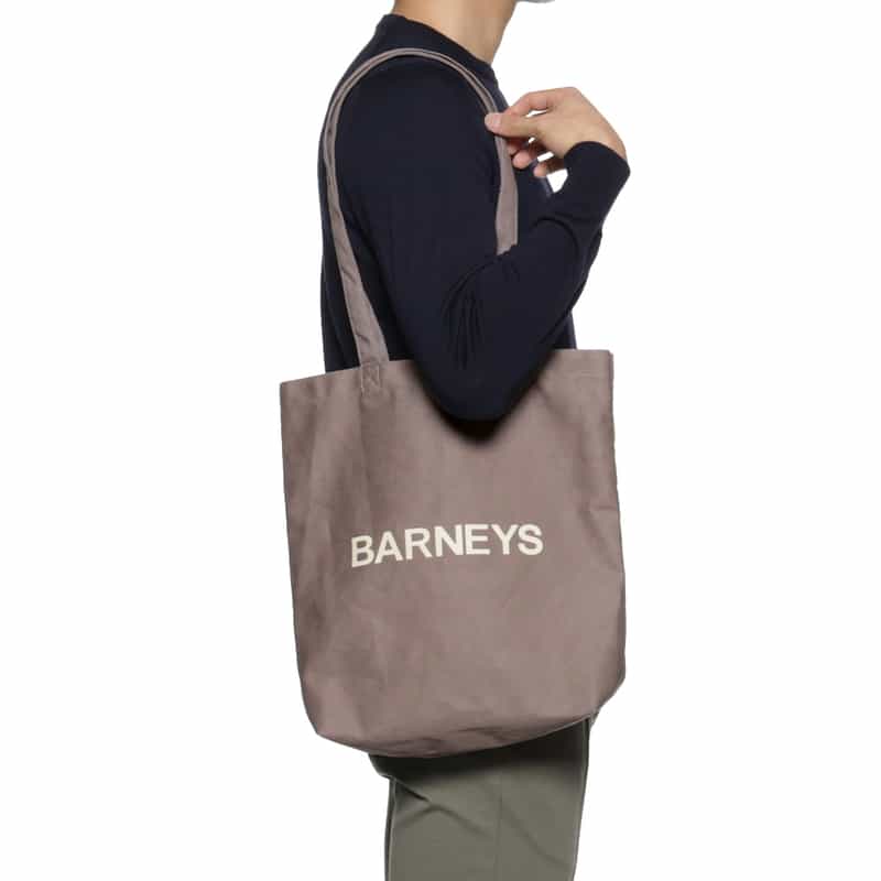 BARNEYS NEW YORK "BARNEYS" ロゴ入り縦型トートバッグ BEIGE