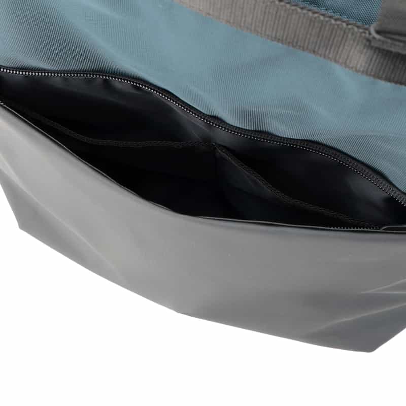 BARNEYS NEW YORK ロゴ入りトートバック NAVY