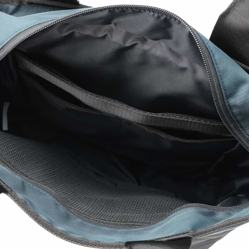 BARNEYS NEW YORK ロゴ入りトートバック NAVY