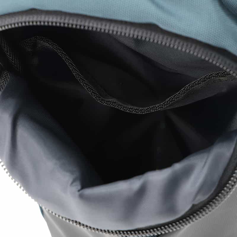 BARNEYS NEW YORK ロゴ入りミニショルダーバッグ NAVY