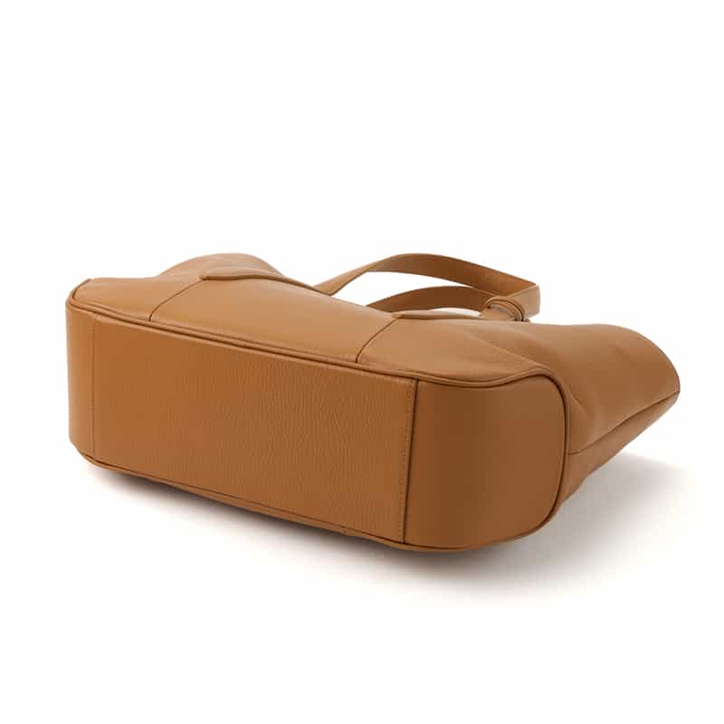 PELLE MORBIDA PELLE MORBIDA＜ペッレ モルビダ＞レザートートバッグ CAMEL