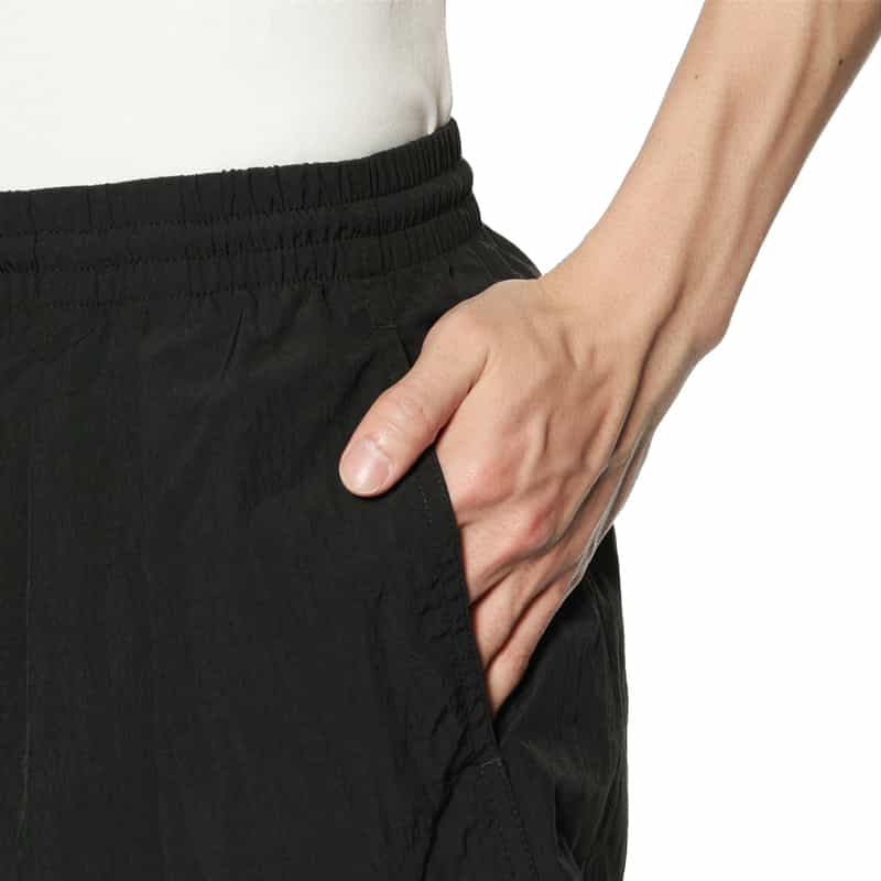 BARNEYS NEW YORK "BARNEYS" ロゴ入りナイロンショーツ BLACK