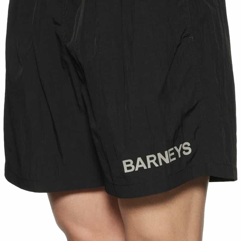BARNEYS NEW YORK "BARNEYS" ロゴ入りナイロンショーツ BLACK