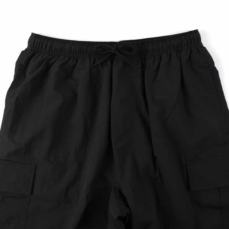 BARNEYS NEW YORK "BARNEYS" ロゴ入りナイロンカーゴショーツ BLACK