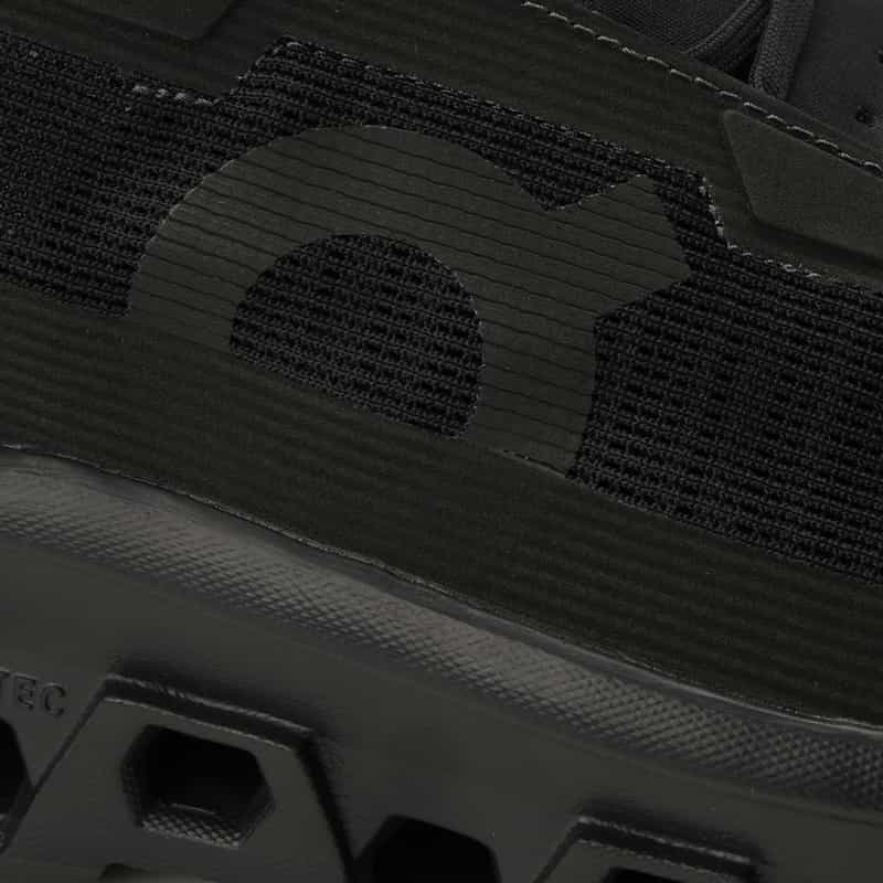 ON ON＜オン＞スニーカー "CLOUDMONSTER VOID" BLACK