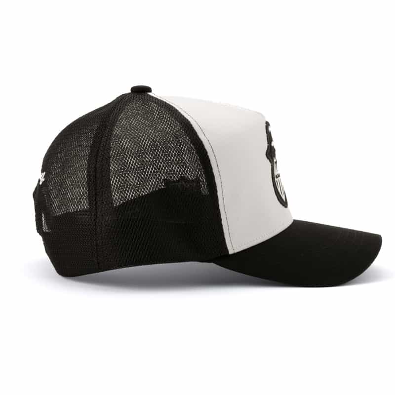 YOSHINORI KOTAKE DESIGN YOSHINORI KOTAKE DESIGN＜ヨシノリ コタケ デザイン＞バーニーズ　ニューヨーク限定ベースボールキャップ "444" WHITE