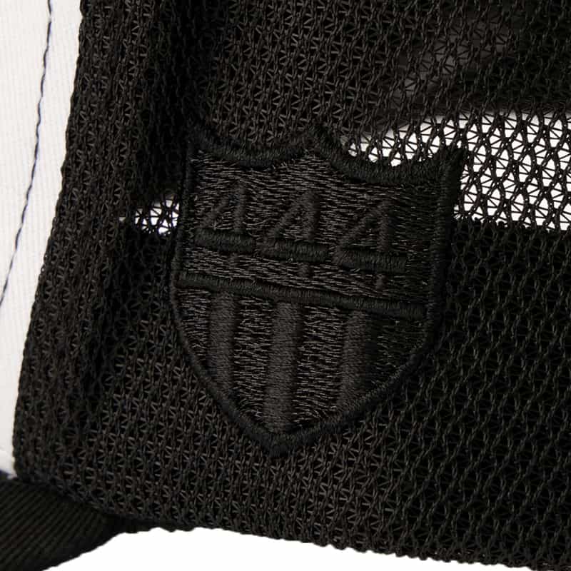 YOSHINORI KOTAKE DESIGN YOSHINORI KOTAKE DESIGN＜ヨシノリ コタケ デザイン＞バーニーズ　ニューヨーク限定ベースボールキャップ "444" WHITE