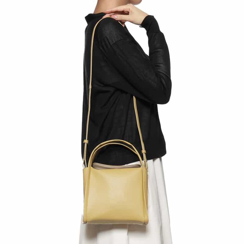 BARNEYS NEW YORK マイクロファイバー ハンドバッグ LT GREEN