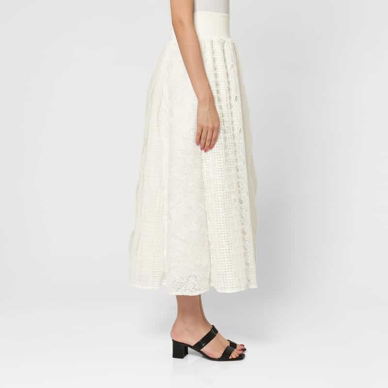 BARNEYS NEW YORK ウォッシャブル ドッキングレースデザインロングスカート OFF WHITE