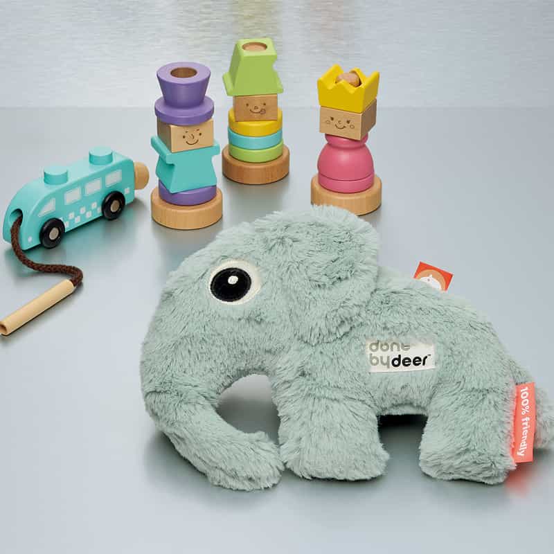 BARNEYS NEW YORK バーニーズ ニューヨーク カタログギフト／レッド RED