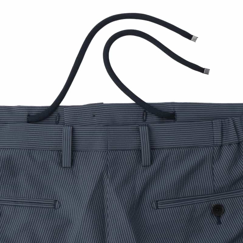 BARNEYS NEW YORK サッカー素材ストレッチパンツ BLUE